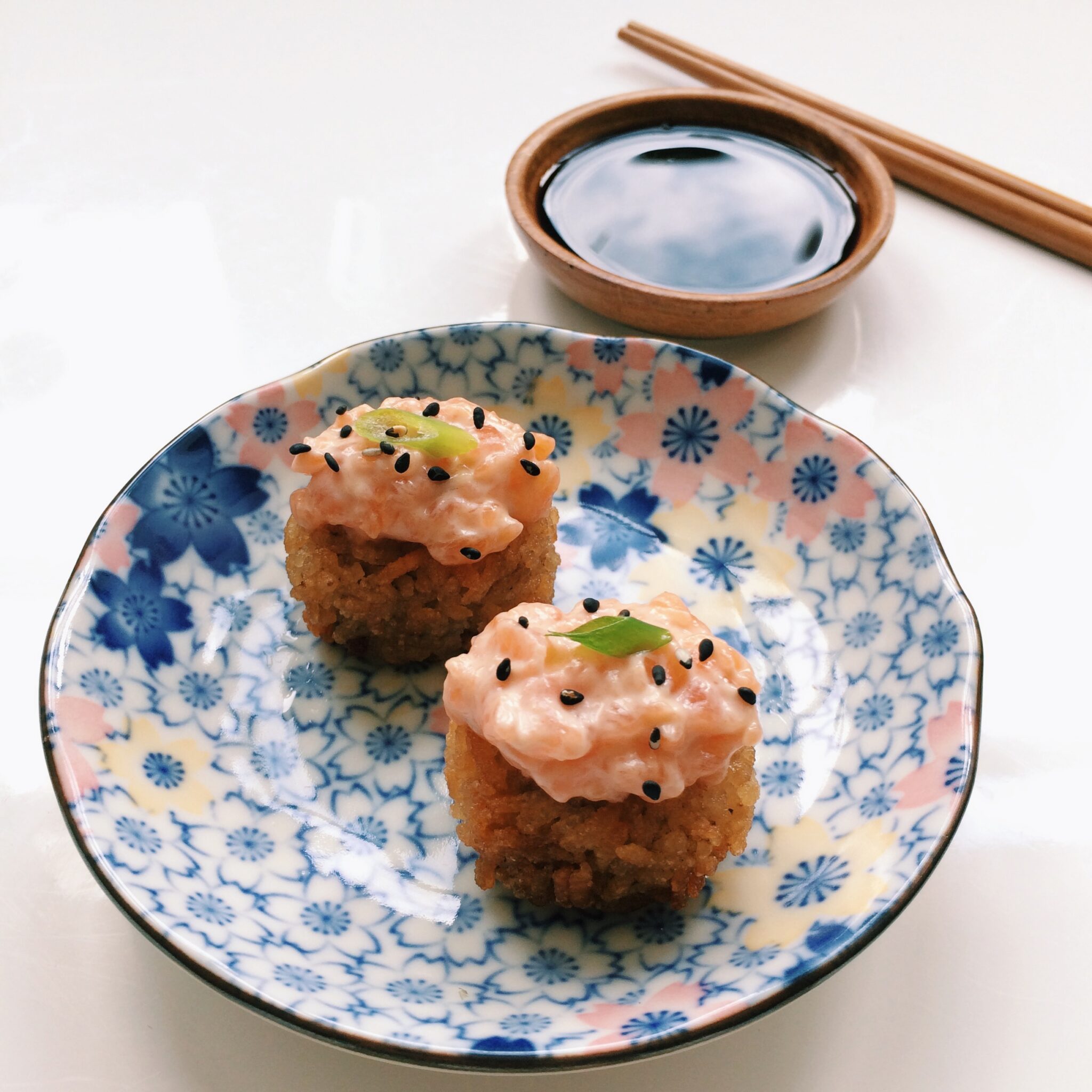 crispy sushi zalm