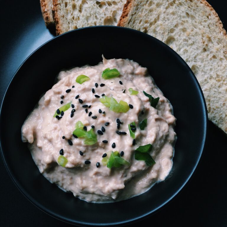 pittige tonijnsalade sriracha