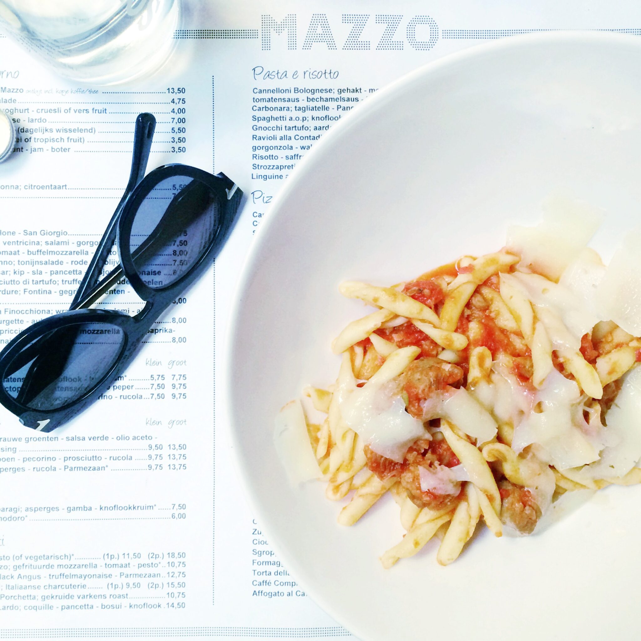 Review 020: Eten bij Mazzo Amsterdam + Pizza Sorpresa