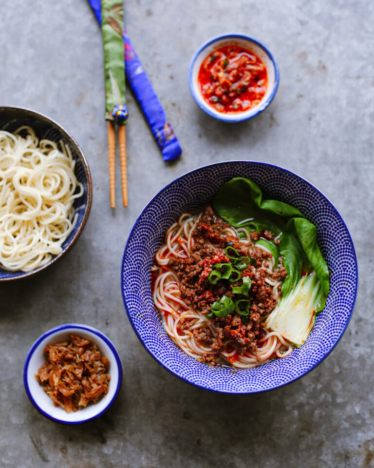 Sichuan noedels fuchsia dunlop