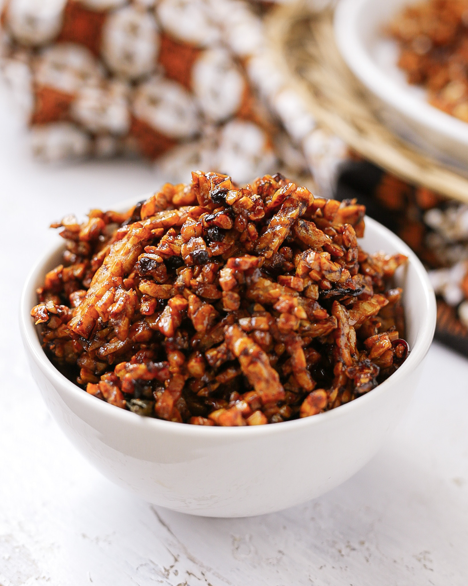 Sambal goreng tempe kering uit de bijbel van de Indonesische keuken