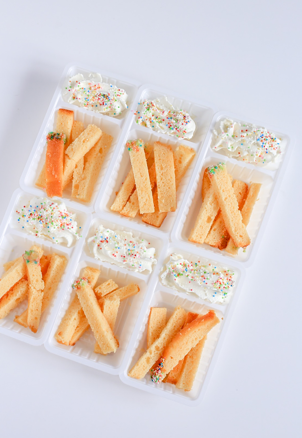 Kindertraktaties cakefrietjes