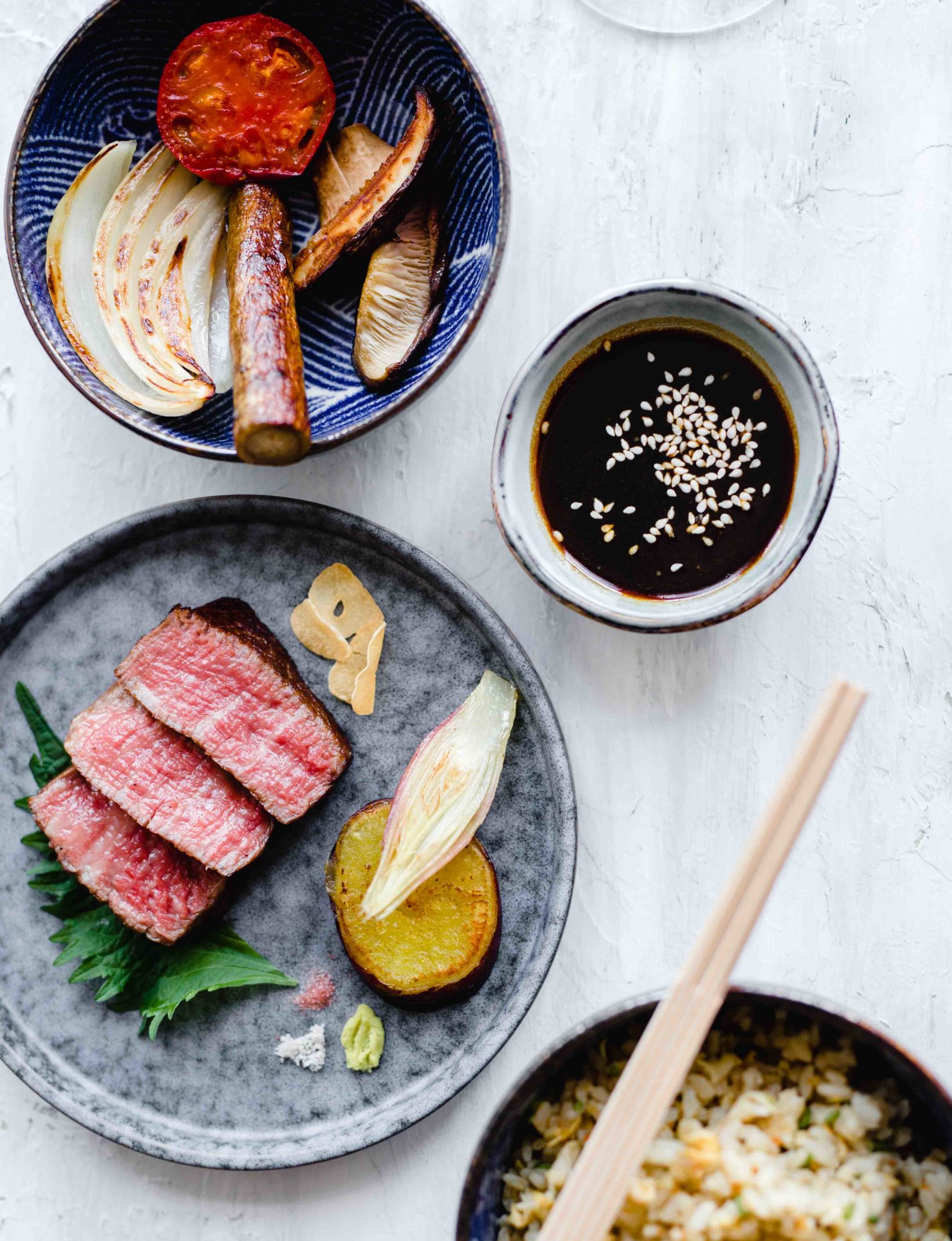Okura at home – Wagyu beef met gegrilde Japanse groenten en gebakken rijst