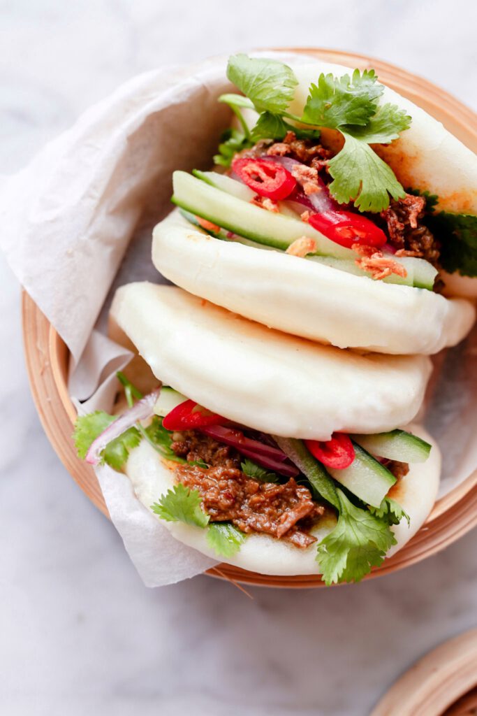 rendang bao gestoomd broodje