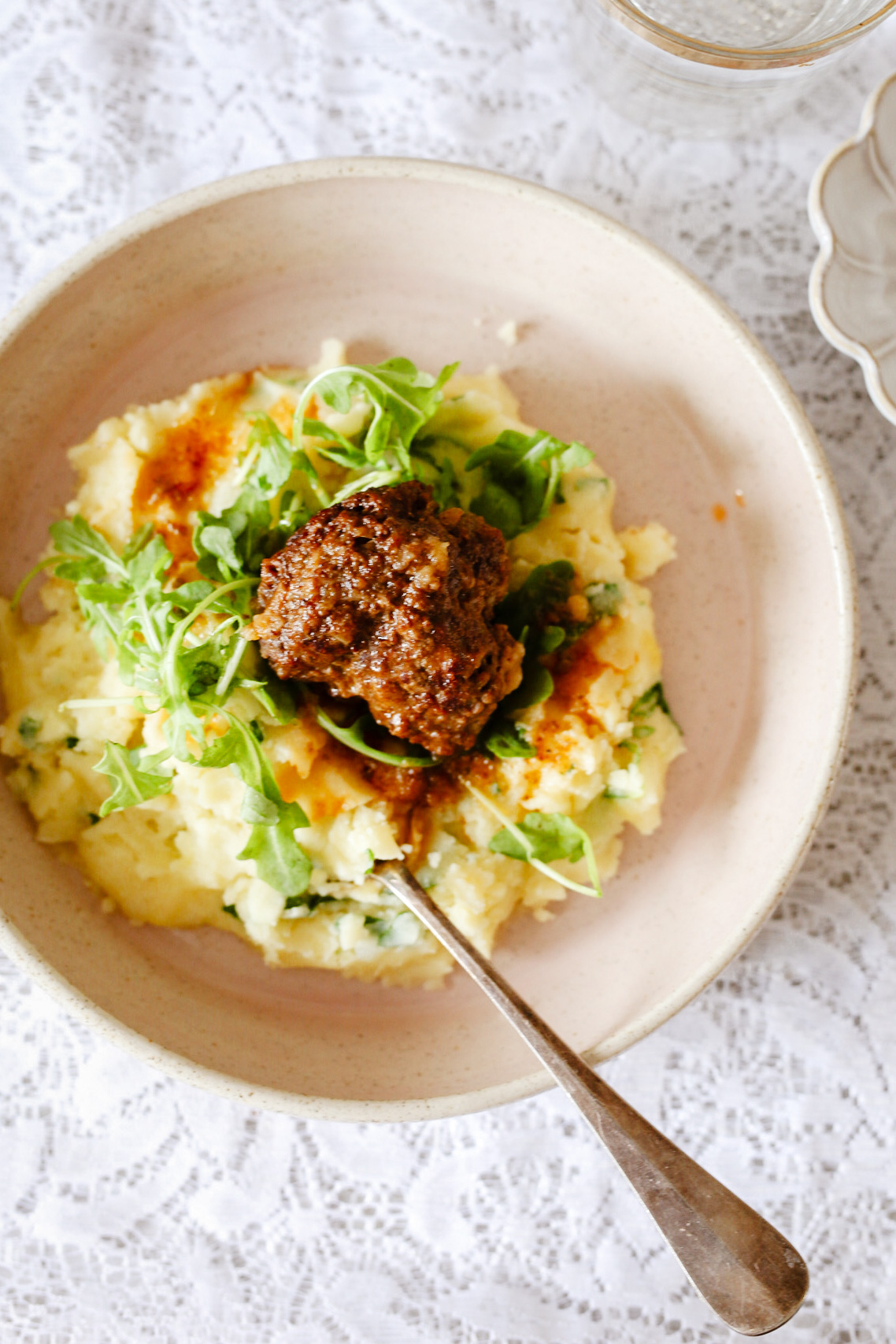 Zelfgemaakte jus voor stamppot met ballen